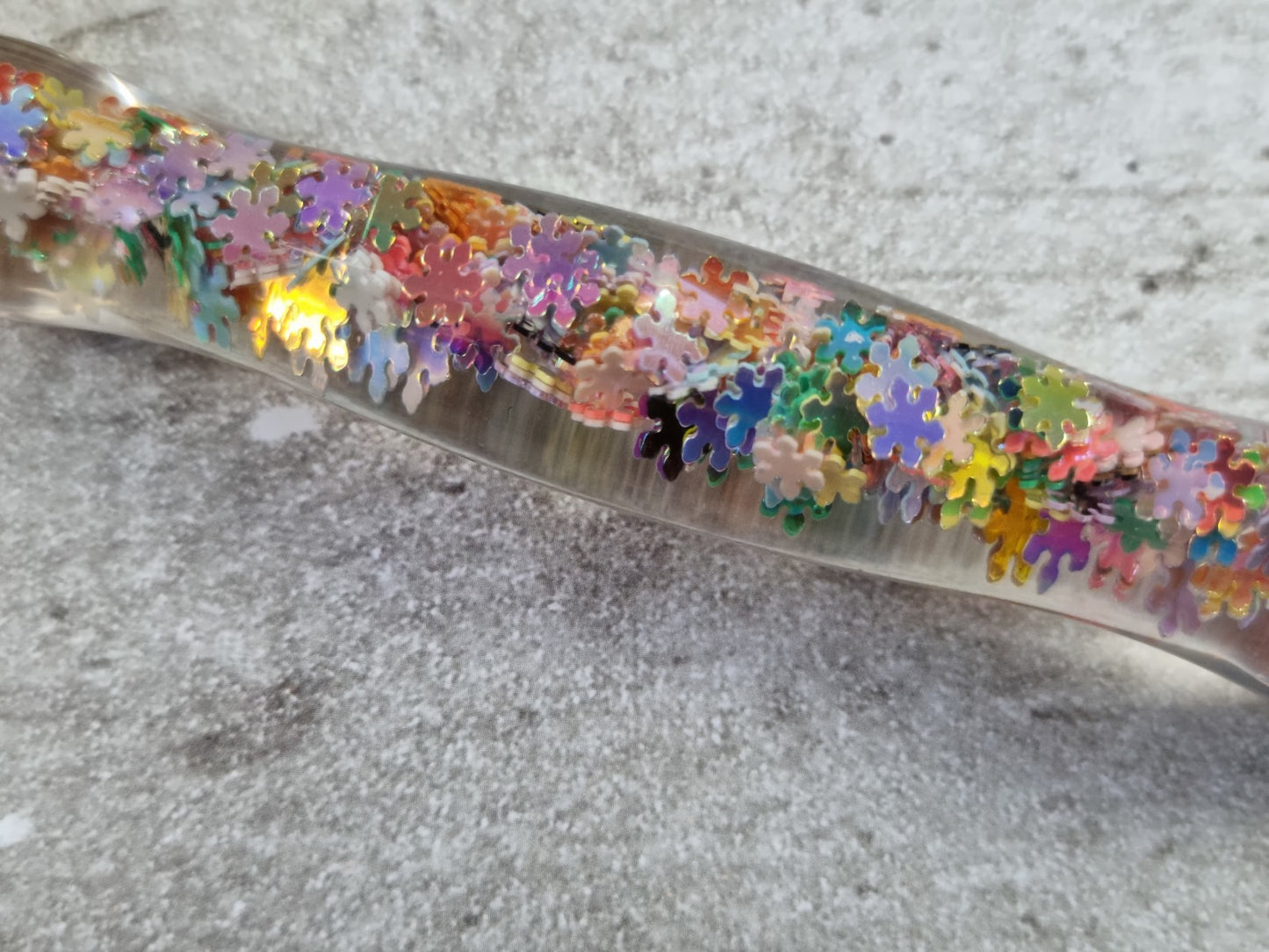 ergonomischer Diamond Painting Stift mit buntem Innenleben Glitterblümchen