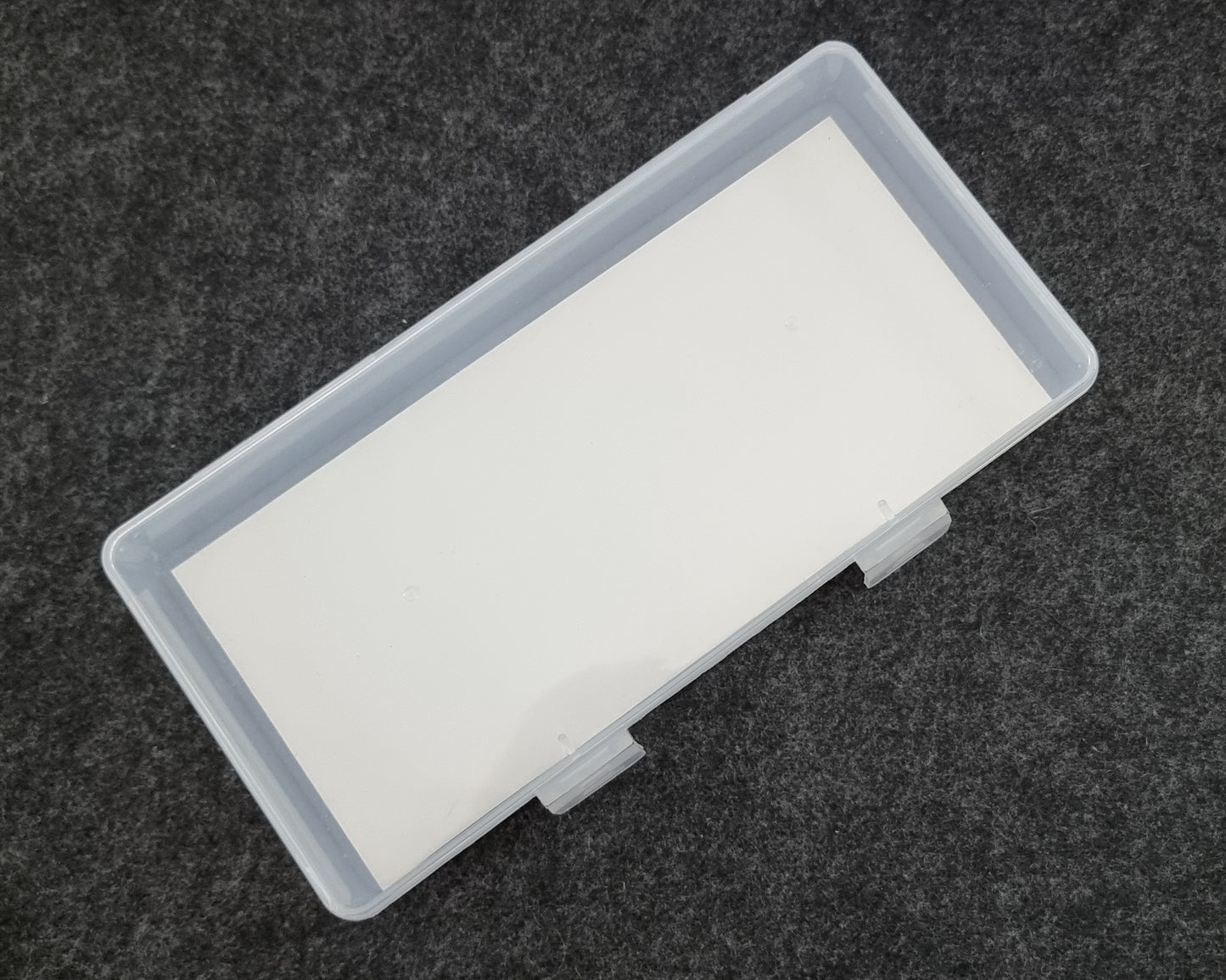 Kunststoff Magnetbox - transparent klein und höher mit weißer Platte